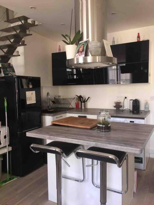 Duplex 45M2 -Zac L'Oreal - Palais De Justice Paris Clichy Luaran gambar
