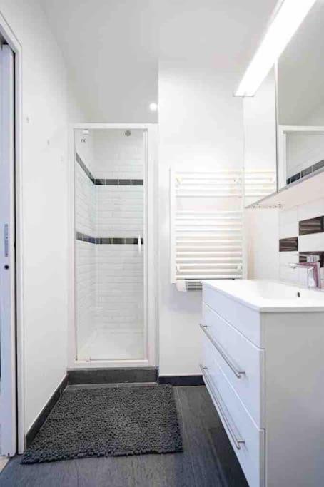 Duplex 45M2 -Zac L'Oreal - Palais De Justice Paris Clichy Luaran gambar