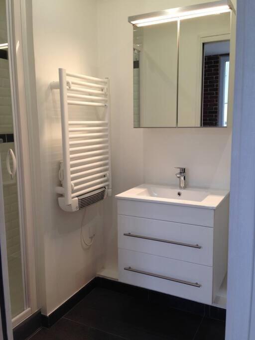 Duplex 45M2 -Zac L'Oreal - Palais De Justice Paris Clichy Luaran gambar